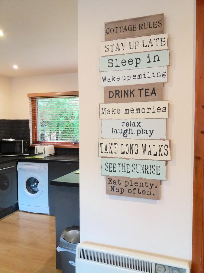 Loch Ness Highland Cottages With Partial Loch View Invermoriston Ngoại thất bức ảnh